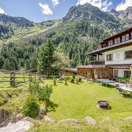 Hotel Landhaus Edelweiss Sankt Leonhard im Pitztal Exterior foto