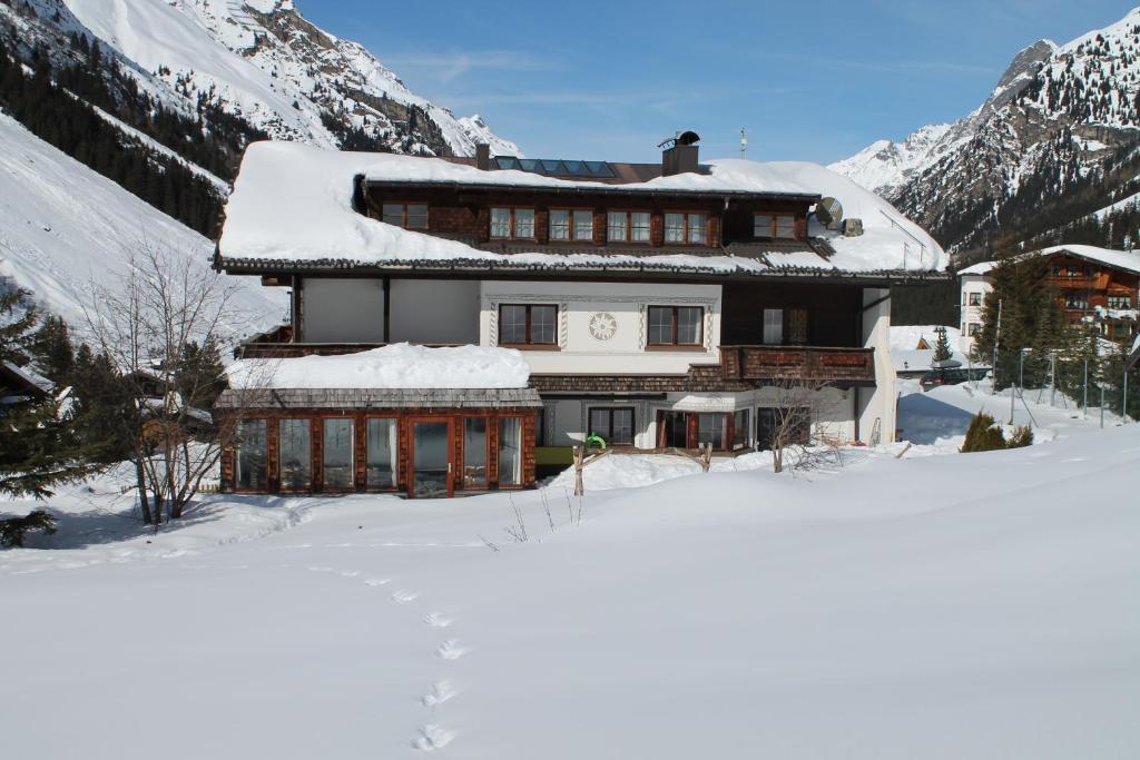 Hotel Landhaus Edelweiss Sankt Leonhard im Pitztal Exterior foto