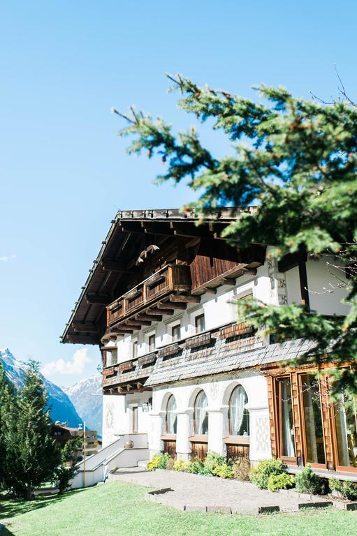 Hotel Landhaus Edelweiss Sankt Leonhard im Pitztal Exterior foto