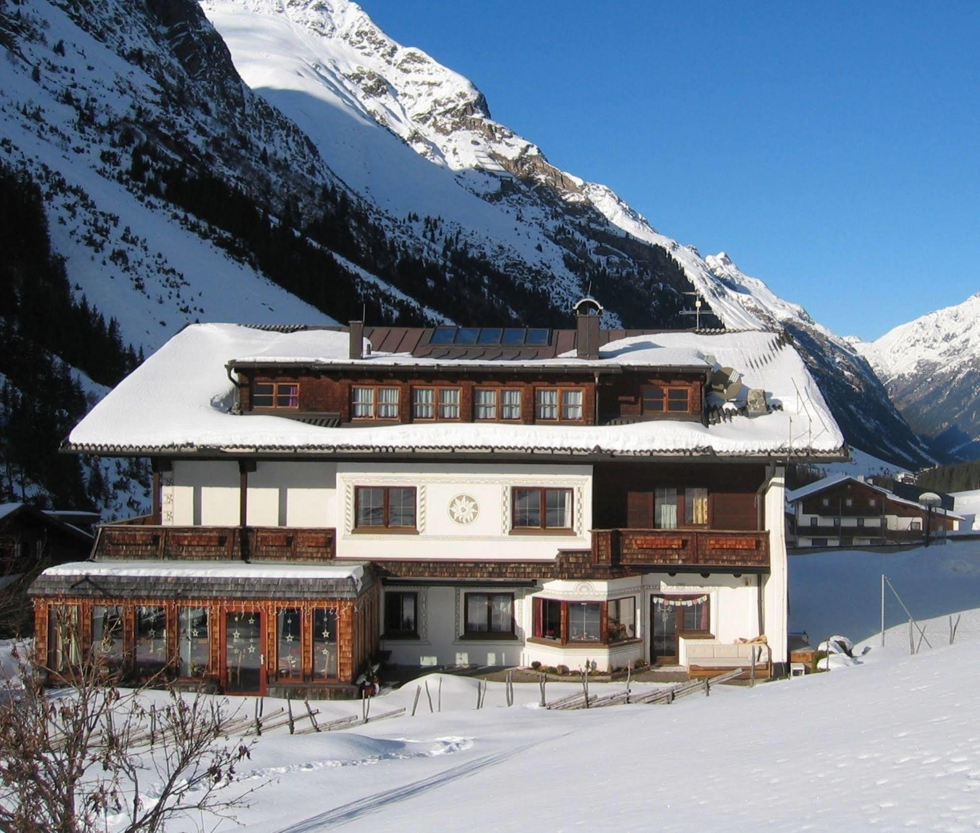 Hotel Landhaus Edelweiss Sankt Leonhard im Pitztal Exterior foto