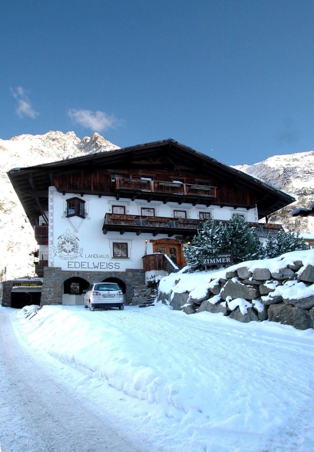 Hotel Landhaus Edelweiss Sankt Leonhard im Pitztal Exterior foto