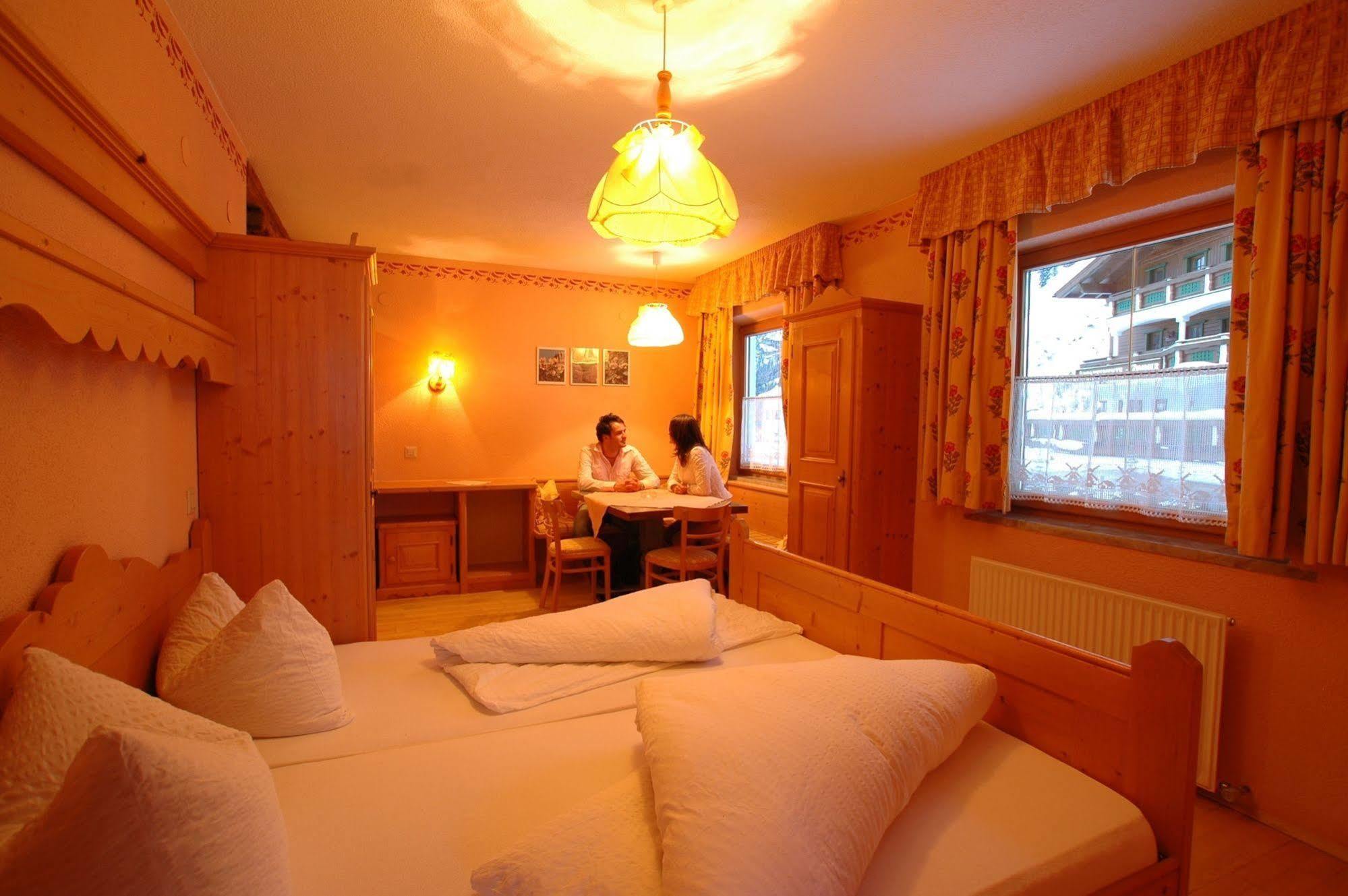 Landhaus Edelweiss Sankt Leonhard im Pitztal Exterior foto